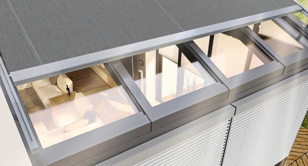 Wintergarten mit grauer Aufglas-Wintergartenmarkise